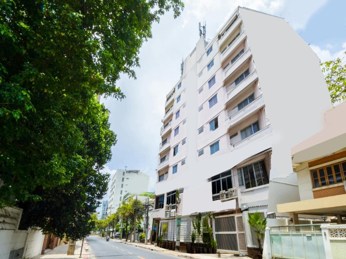 Oyo 1042 Boon'S Residence Bangkok Exterior foto